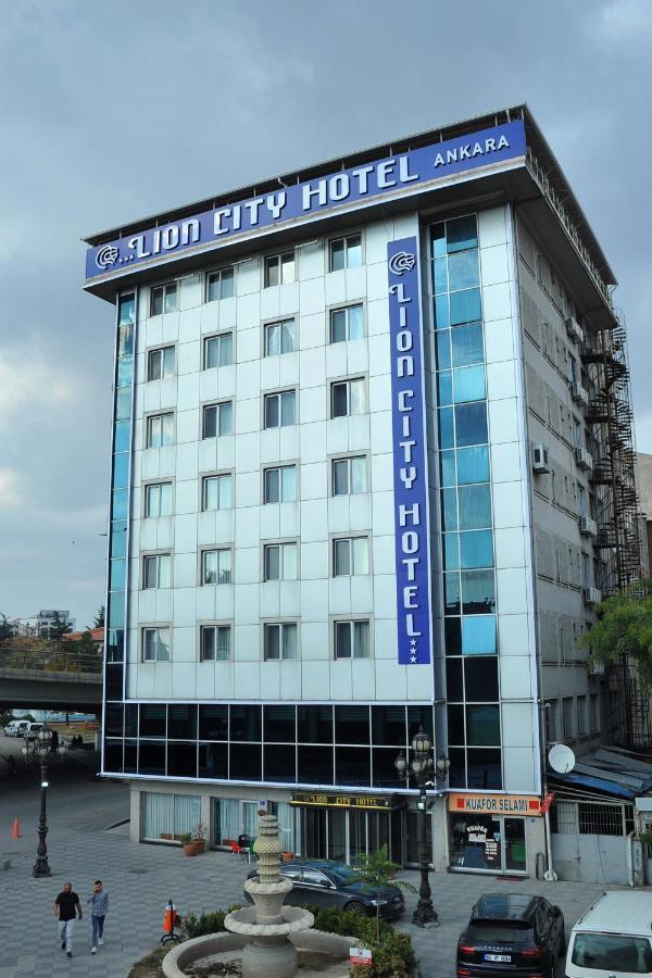 Lion Hotel