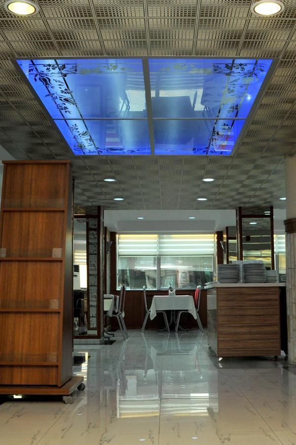 Lion Hotel