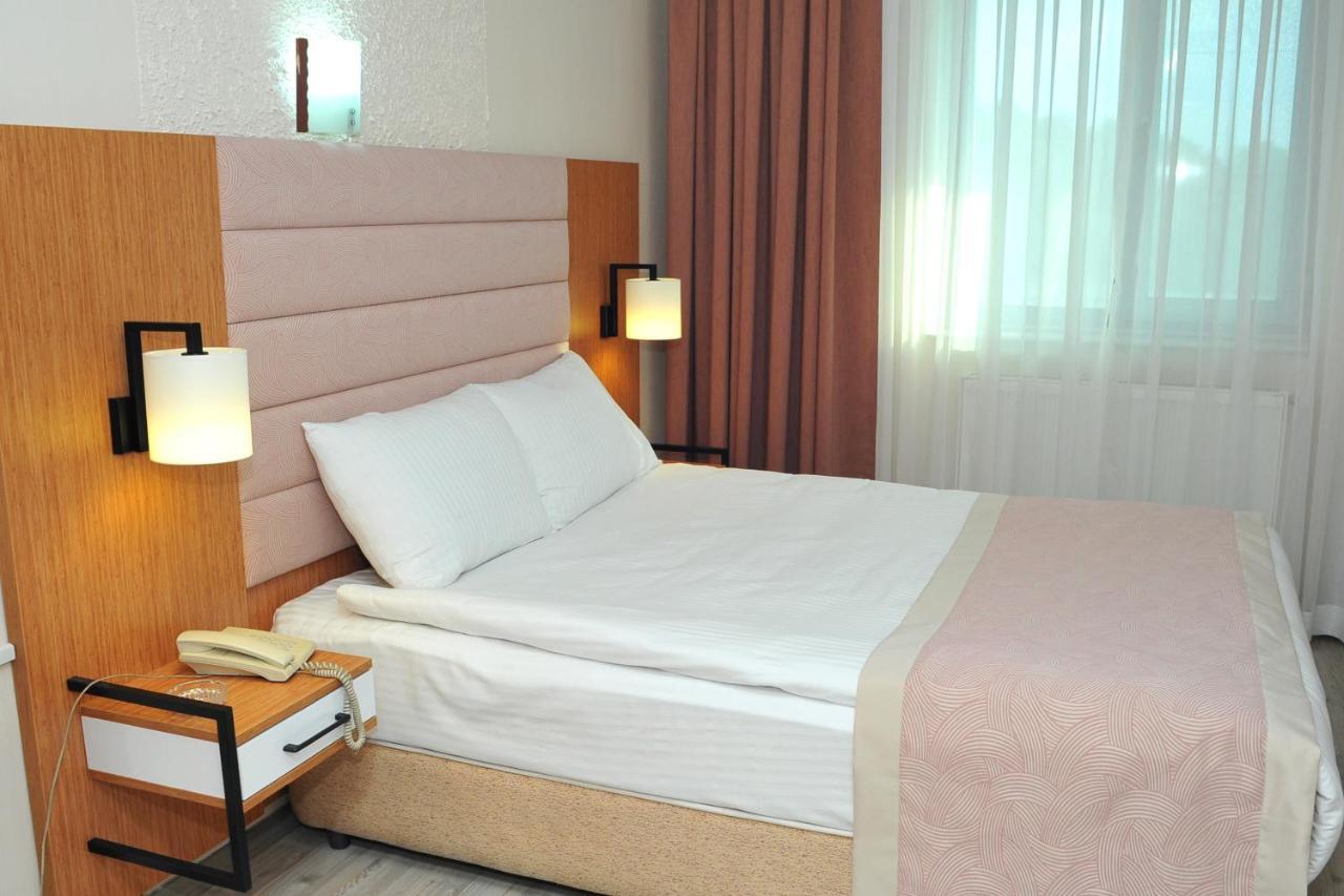 Hotel Lion 3*