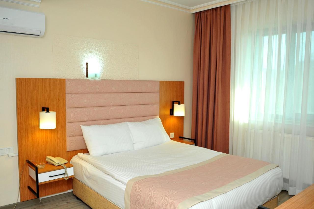 Hotel Lion 3*