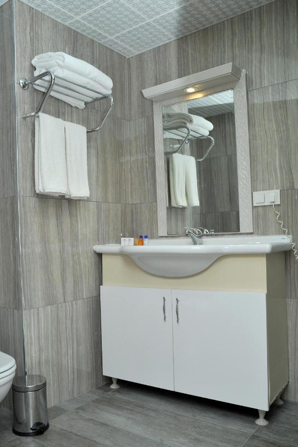 Lion Hotel 3*